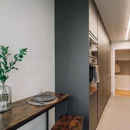דירה Almeirim - 2 Bedroom And Balcony In Areeiro