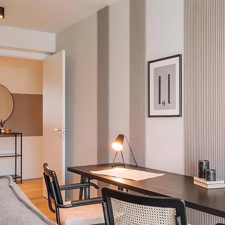 Almeirim - 2 Bedroom And Balcony In Areeiro * Lizbona