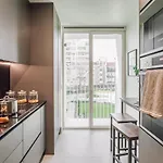 Apartamento Almeirim - 2 Bedroom And Balcony In Areeiro