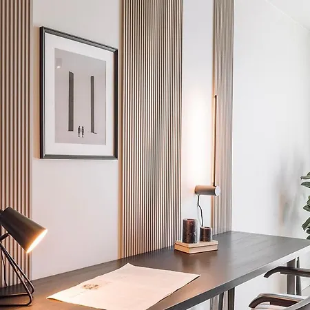 Almeirim - 2 Bedroom And Balcony In Areeiro شقة *